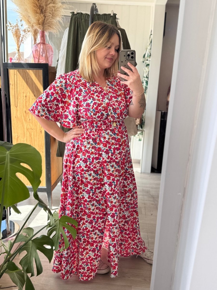 5 astuces pour bien choisir sa robe grande taille selon sa morphologie - Elvi