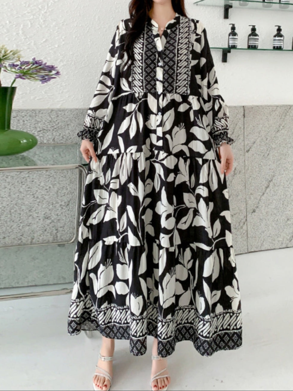 Serena - Stylish Monochrome Dress