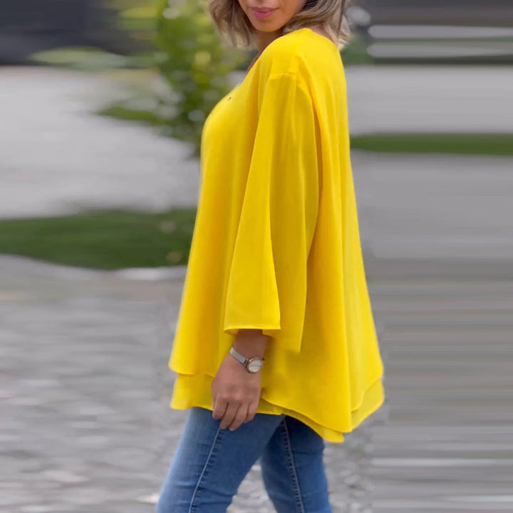 Lola - V-Neck Flowy Zipped Top
