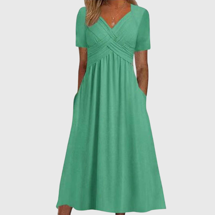 Amanda - Graceful and Figure-Flattering Dress