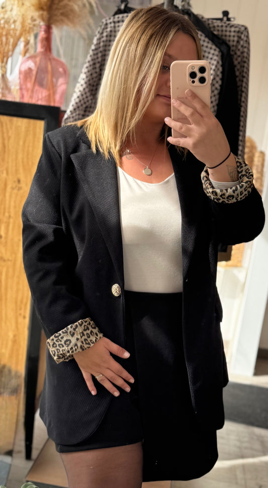 Blazer noir Aurélie – Élégance et confort – Taille unique 42-48