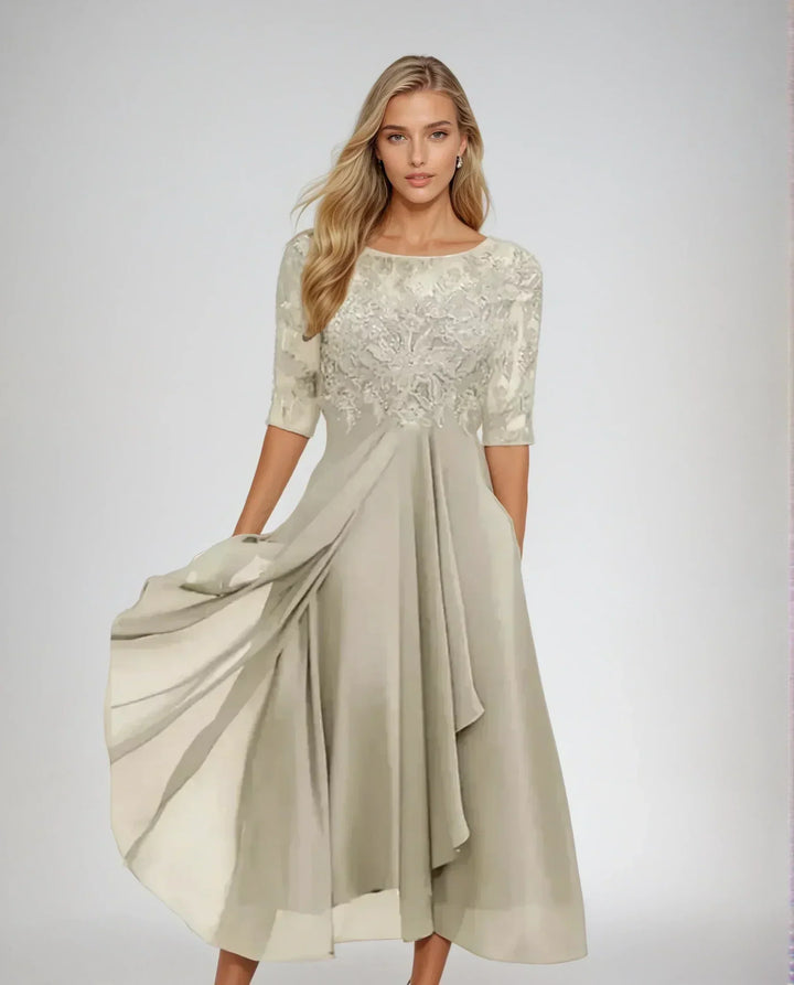 Chic Lace Margherita Dress