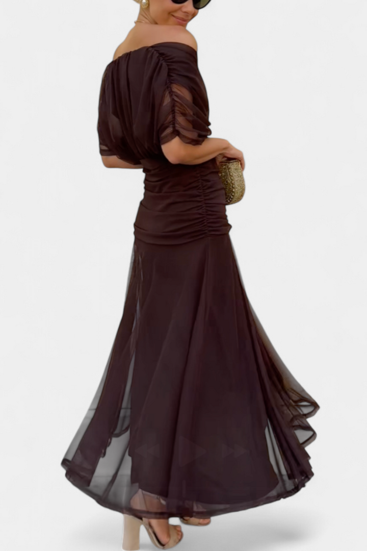 Amaris - Elegant Off-Shoulder Dress