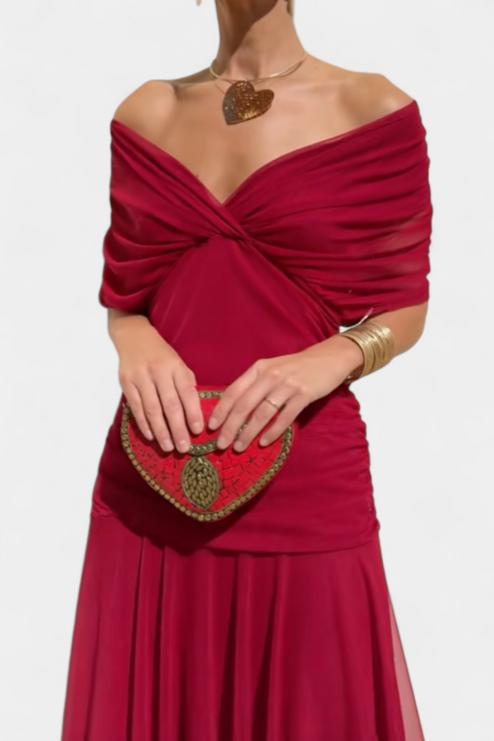Amaris - Elegant Off-Shoulder Dress